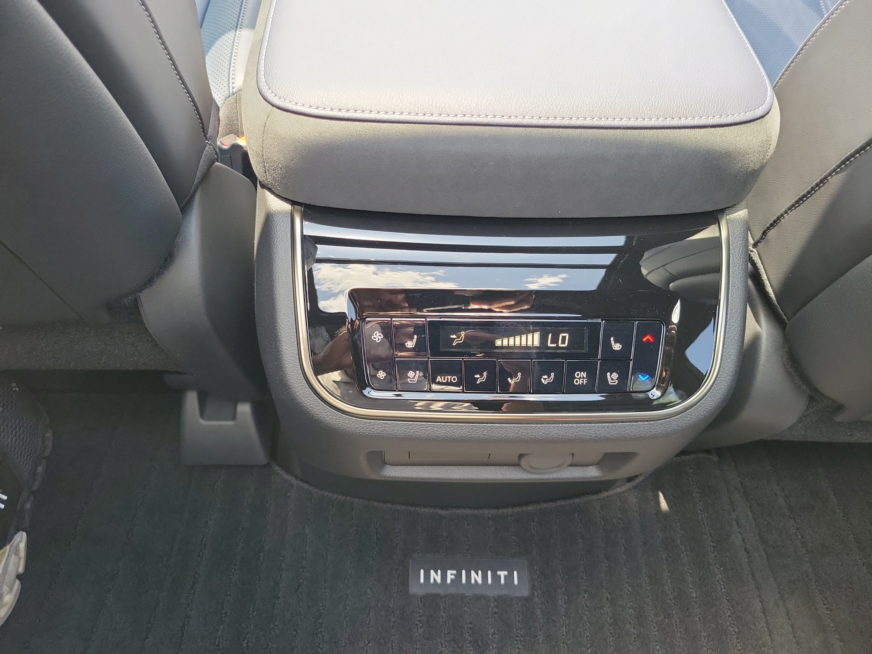 New 2027 INFINITI QX80 Sensory w/ Sport Exterior Package AWD/4WD image 7