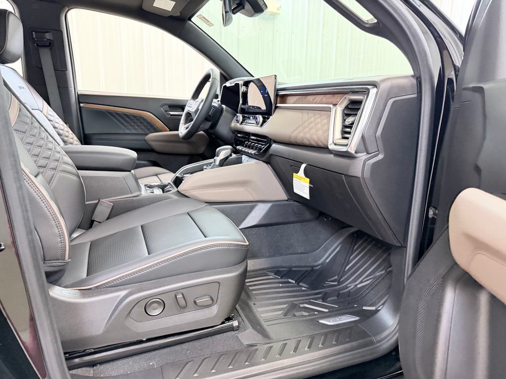 New 2026 GMC Canyon Denali w/ LPO, Denali Black Edition AWD/4WD image 33