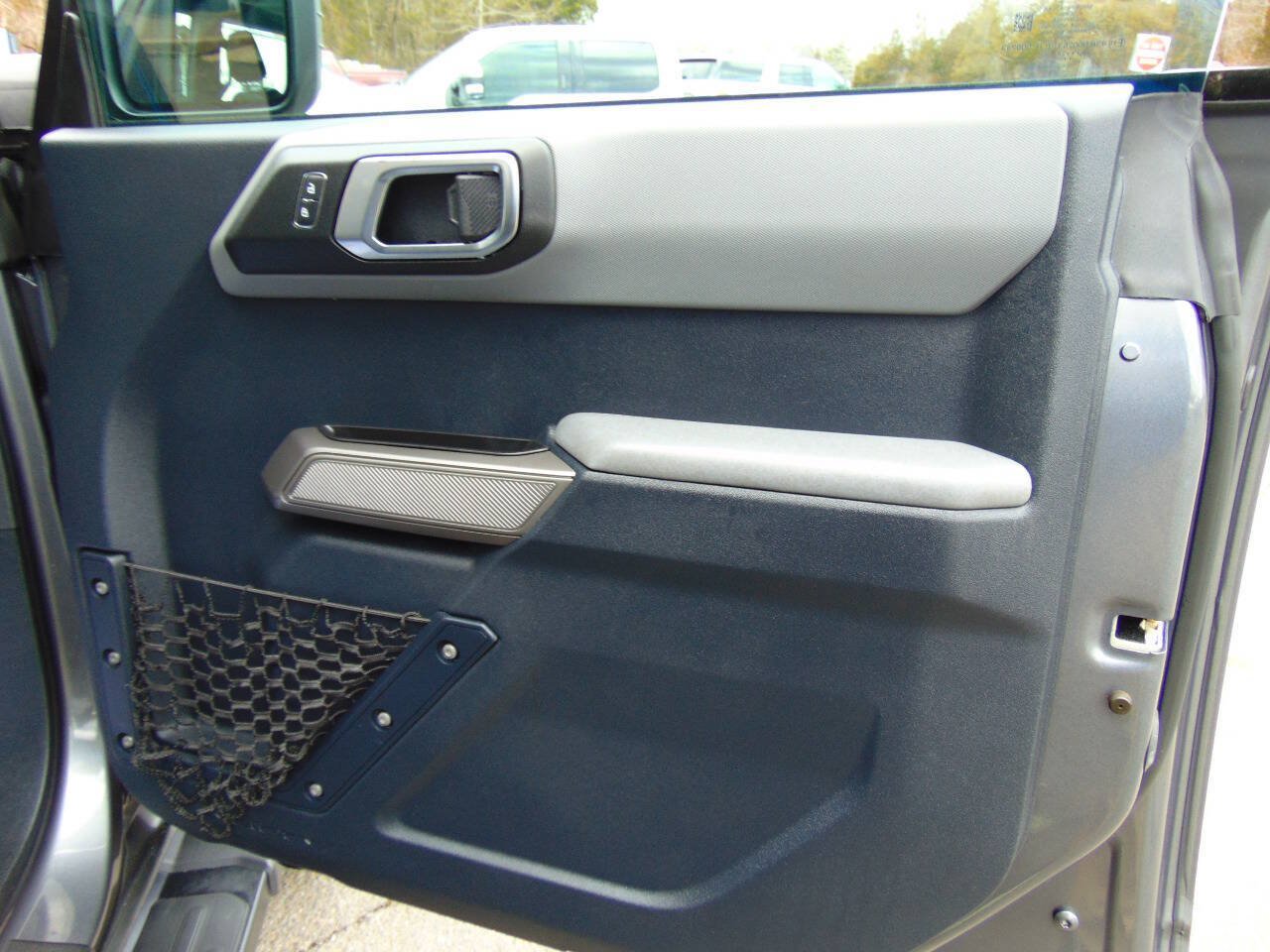 Used 2022 Ford Bronco Black Diamond AWD/4WD image 45