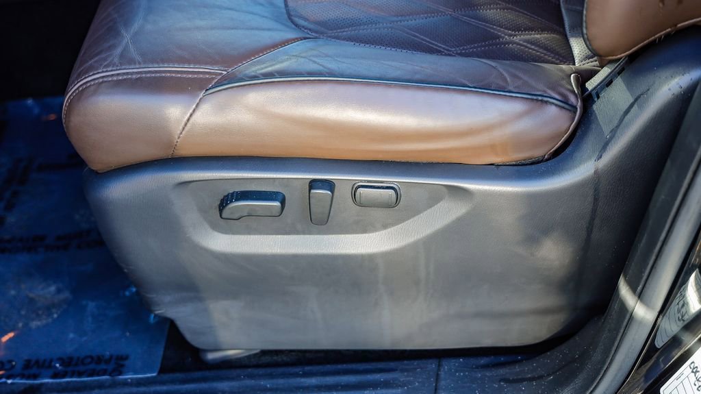 Used 2023 Nissan Armada Platinum w/ Captain's Chairs Package image 24