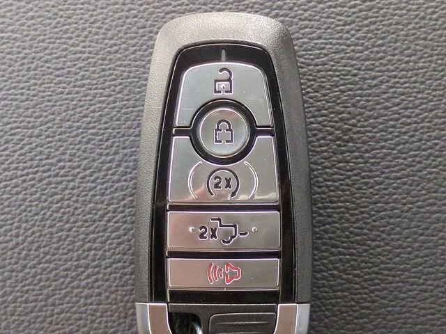 New 2026 Ford F250 Lariat w/ Black Appearance Package image 37