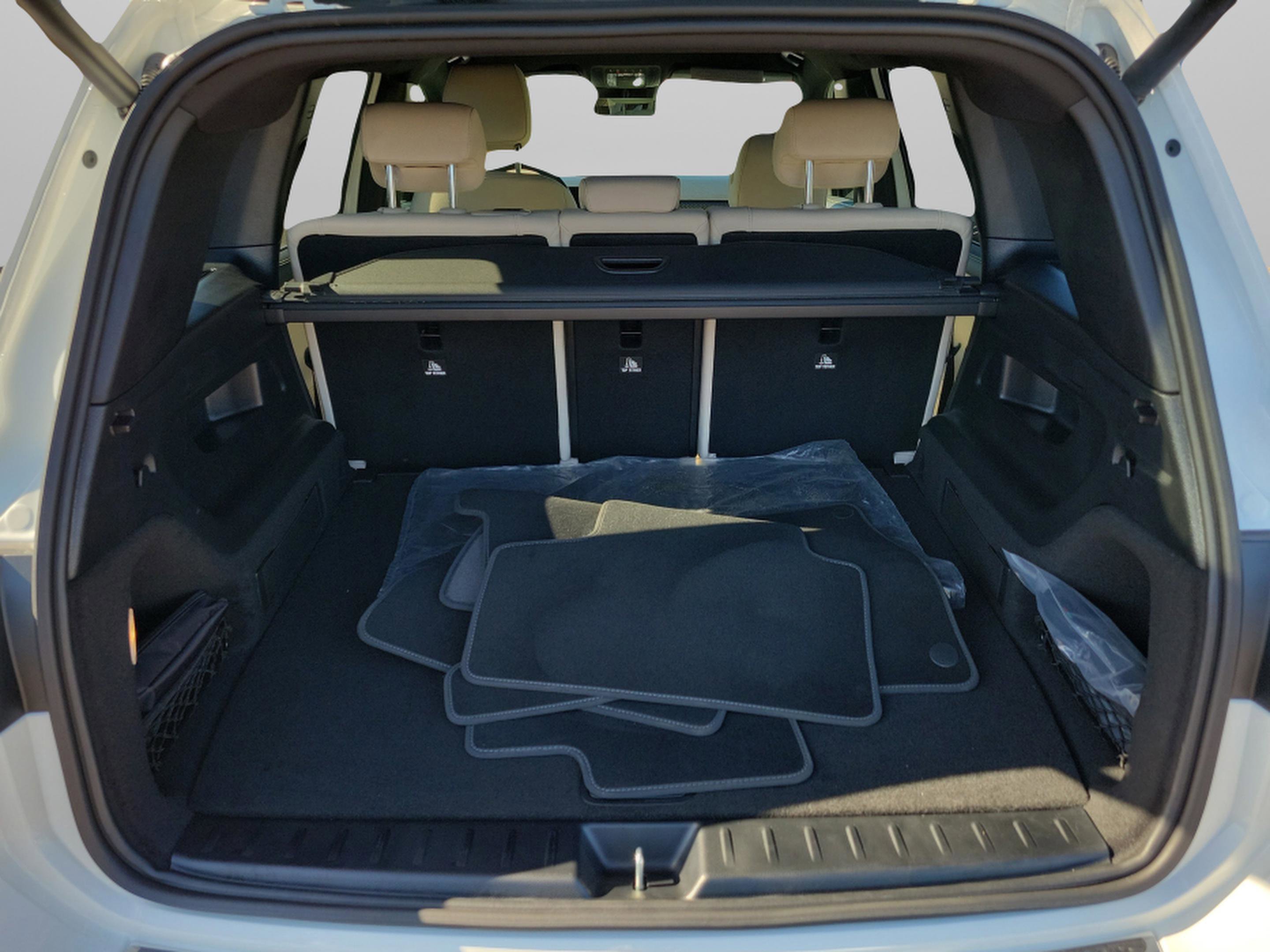 Certified 2025 Mercedes-Benz GLB 250 image 8