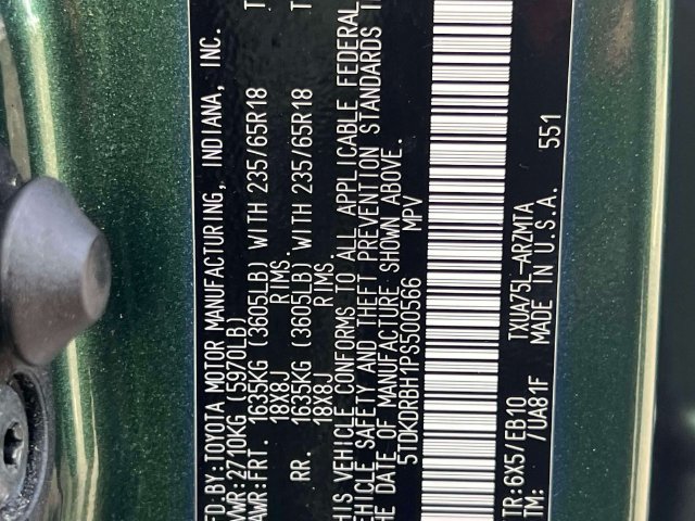 Used 2023 Toyota Highlander XLE AWD/4WD image 25