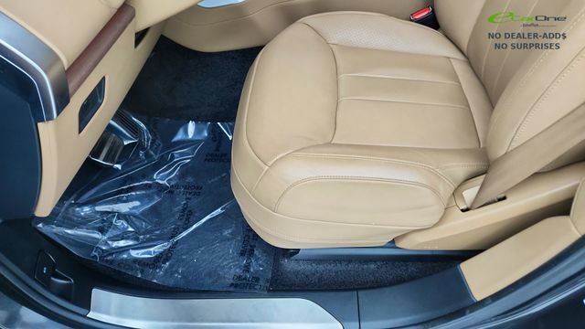 Used 2023 Land Rover Range Rover Long Wheelbase SE image 36