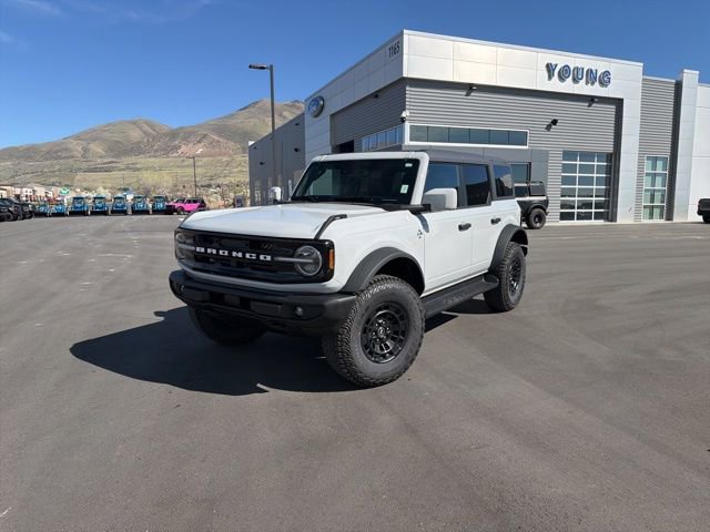 New 2026 Ford Bronco Outer Banks w/ Sasquatch Package AWD/4WD image 1