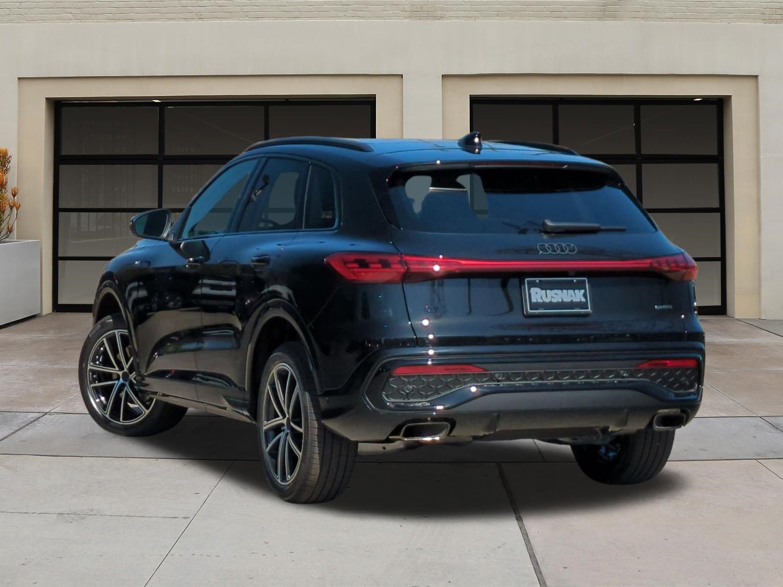 New 2026 Audi Q5 Premium Plus AWD/4WD image 3