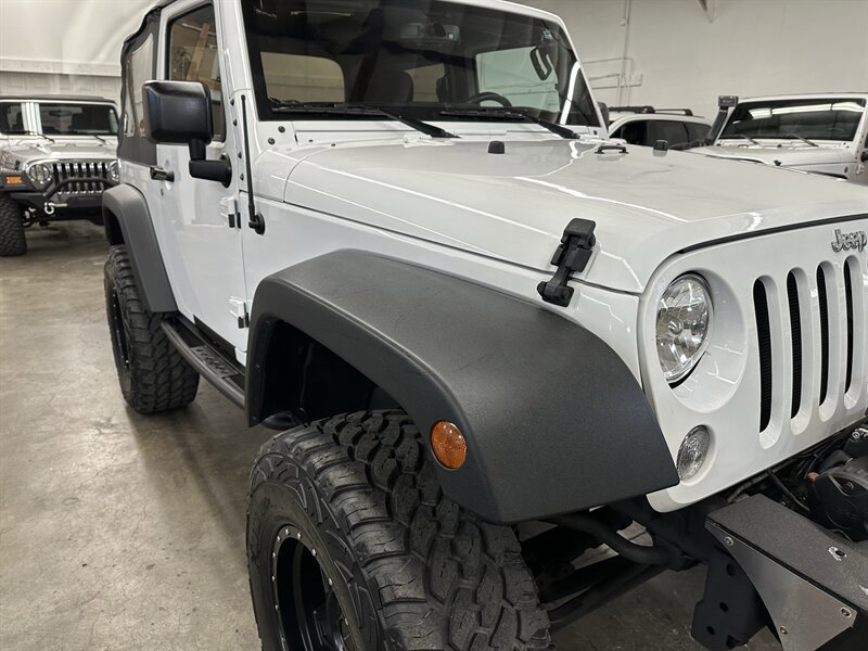 Used 2015 Jeep Wrangler Rubicon w/ Power Convenience Group AWD/4WD image 32