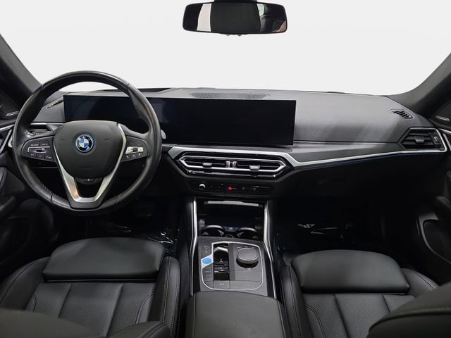 Certified 2023 BMW i4 eDrive35 w/ Premium Package image 9