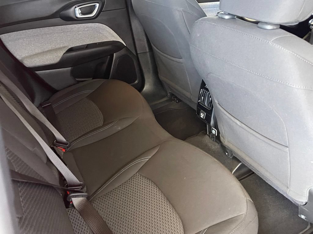 Used 2025 Jeep Compass Sport AWD/4WD image 16