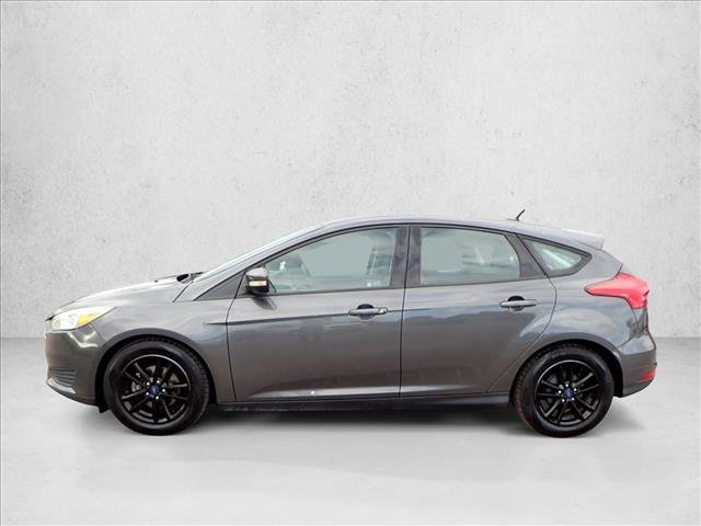 Used 2017 Ford Focus SE image 2