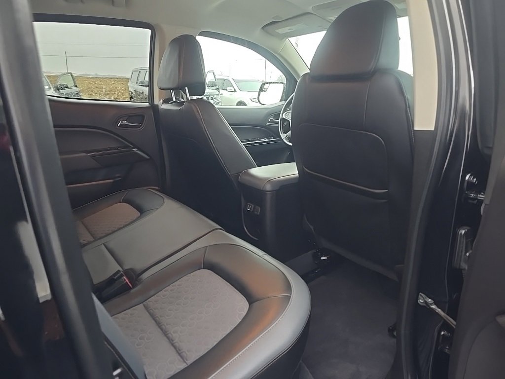 Used 2019 Chevrolet Colorado Z71 w/ Z71 Midnight Edition image 21