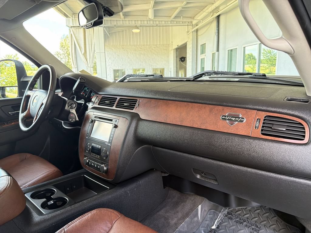 Used 2014 Chevrolet Silverado 2500 LTZ AWD/4WD image 29