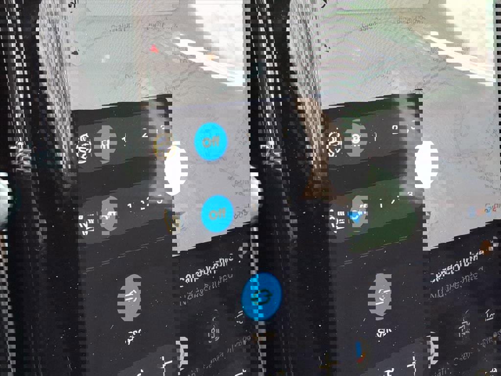 New 2026 Volvo XC40 B5 Core w/ Climate Package image 22