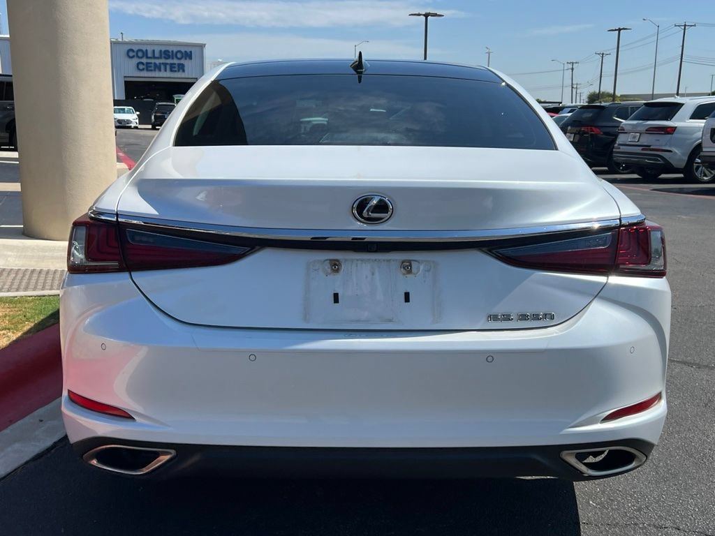 Used 2024 Lexus ES 350 w/ Premium Package FWD image 4