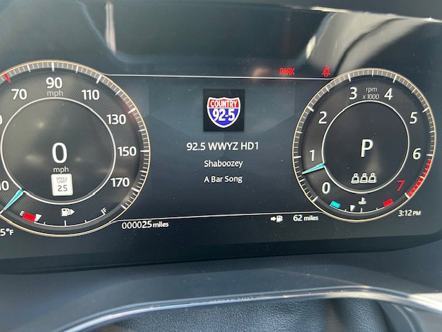 New 2025 Jaguar F-PACE R-Dynamic S image 23