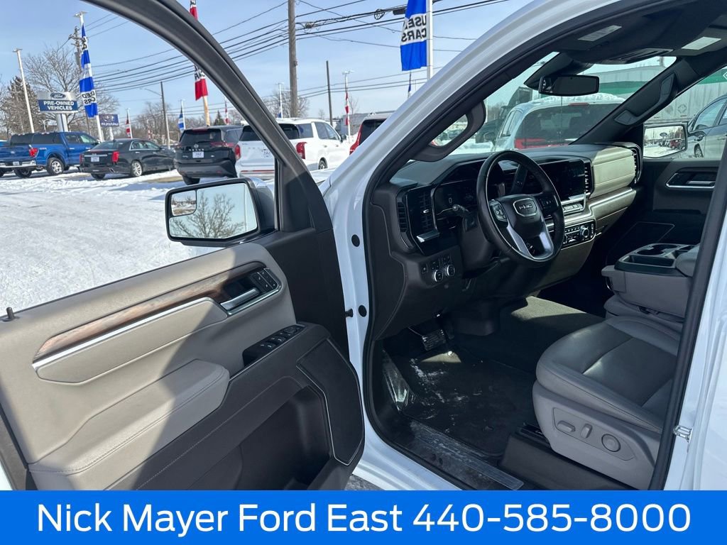 Used 2025 GMC Sierra 1500 SLT image 31