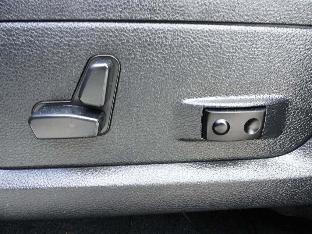 Used 2014 RAM 1500 Lone Star image 19