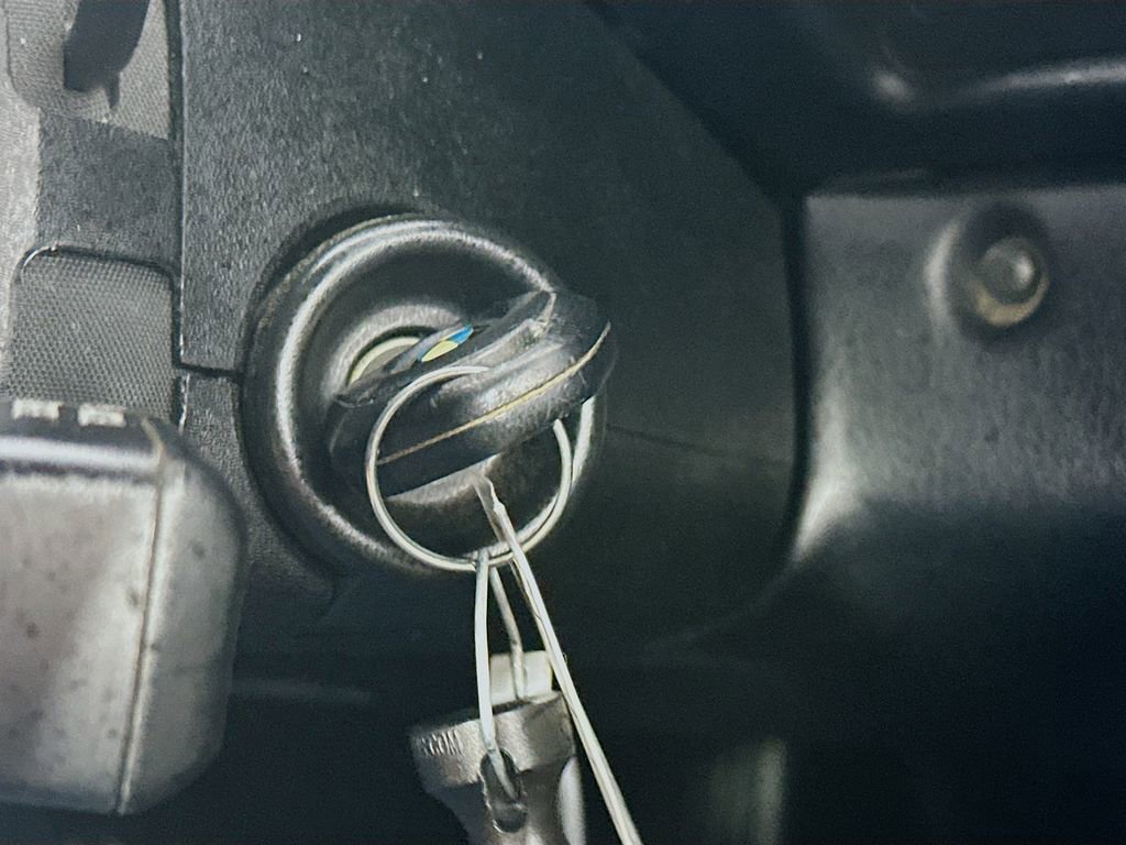 Used 2001 BMW Z3 2.5i RWD image 21