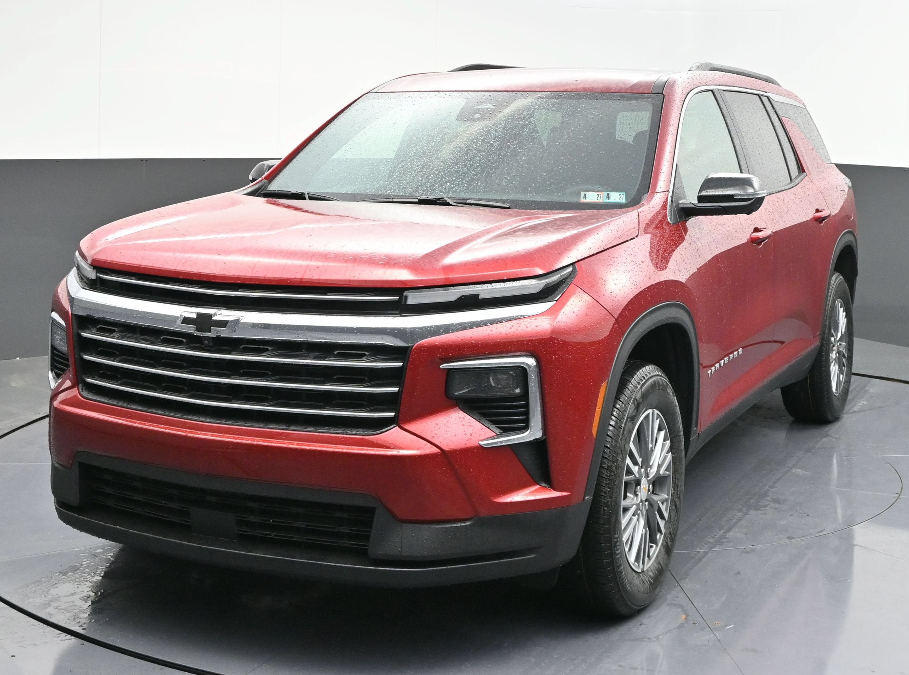 New 2026 Chevrolet Traverse LT w/ Driver Confidence Package FWD image 4