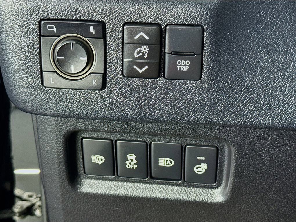 Used 2023 Lexus GX 460 Premium w/ Premium Package AWD/4WD image 14