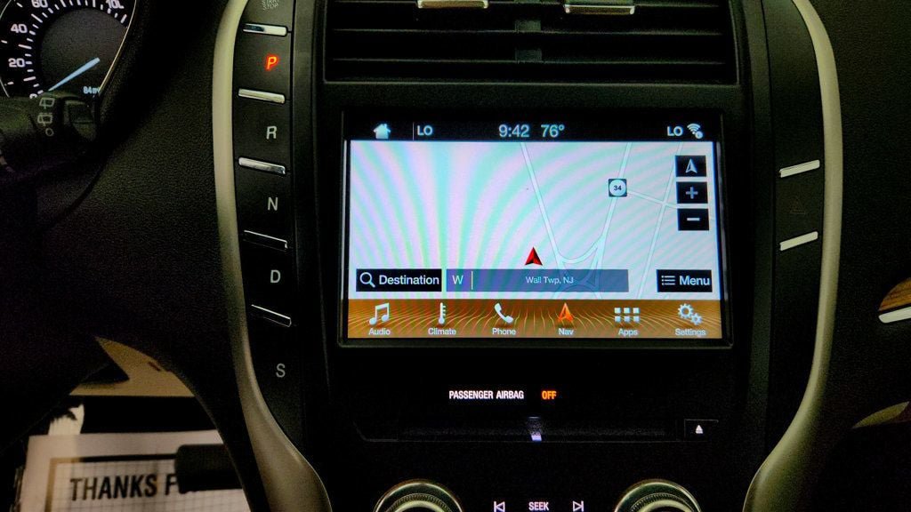 Used 2016 Lincoln MKC Select w/ Select Plus Package AWD/4WD image 18