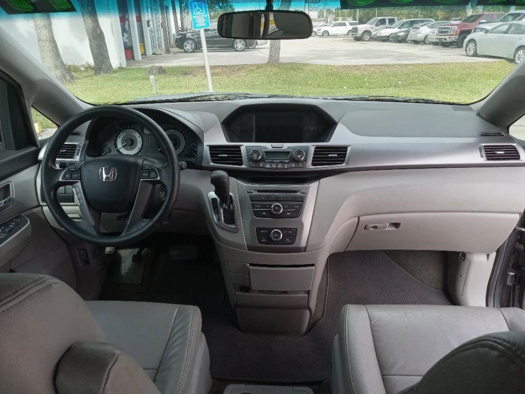 Used 2014 Honda Odyssey LX image 7
