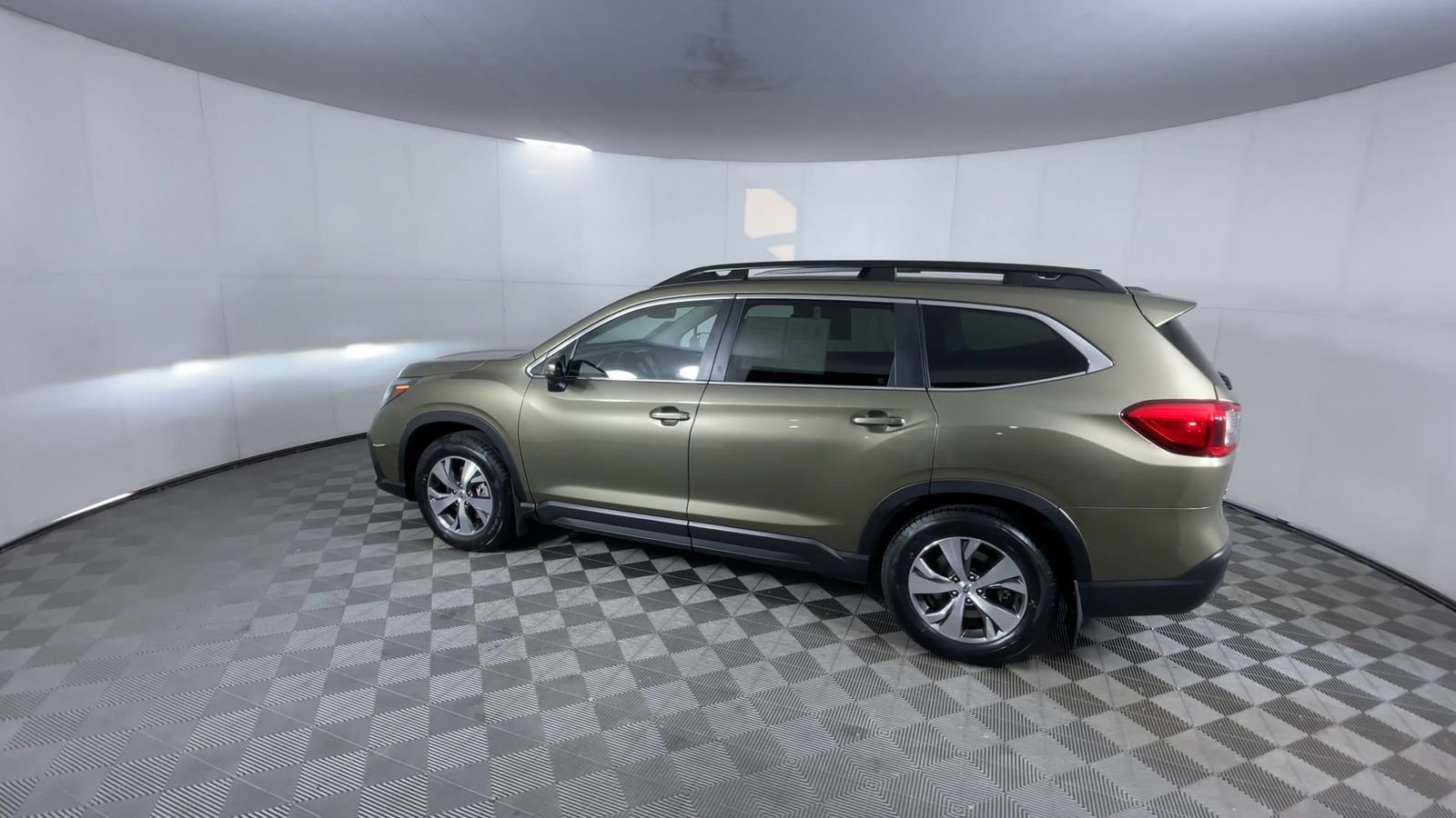 Certified 2023 Subaru Ascent Premium w/ Convenience Package AWD/4WD image 6
