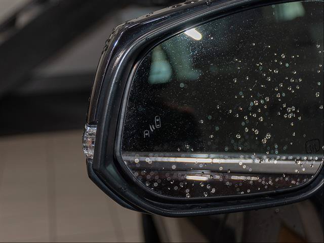 Used 2021 Toyota Highlander XLE AWD/4WD image 8