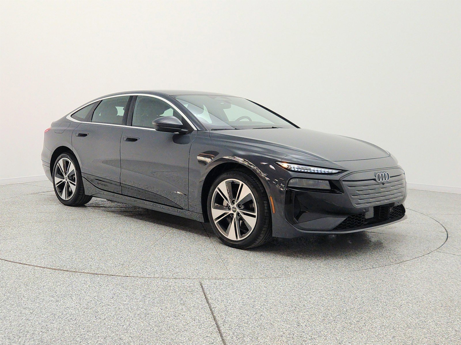 Used 2025 Audi A6 e-tron Premium Plus w/ Premium Plus RWD image 3