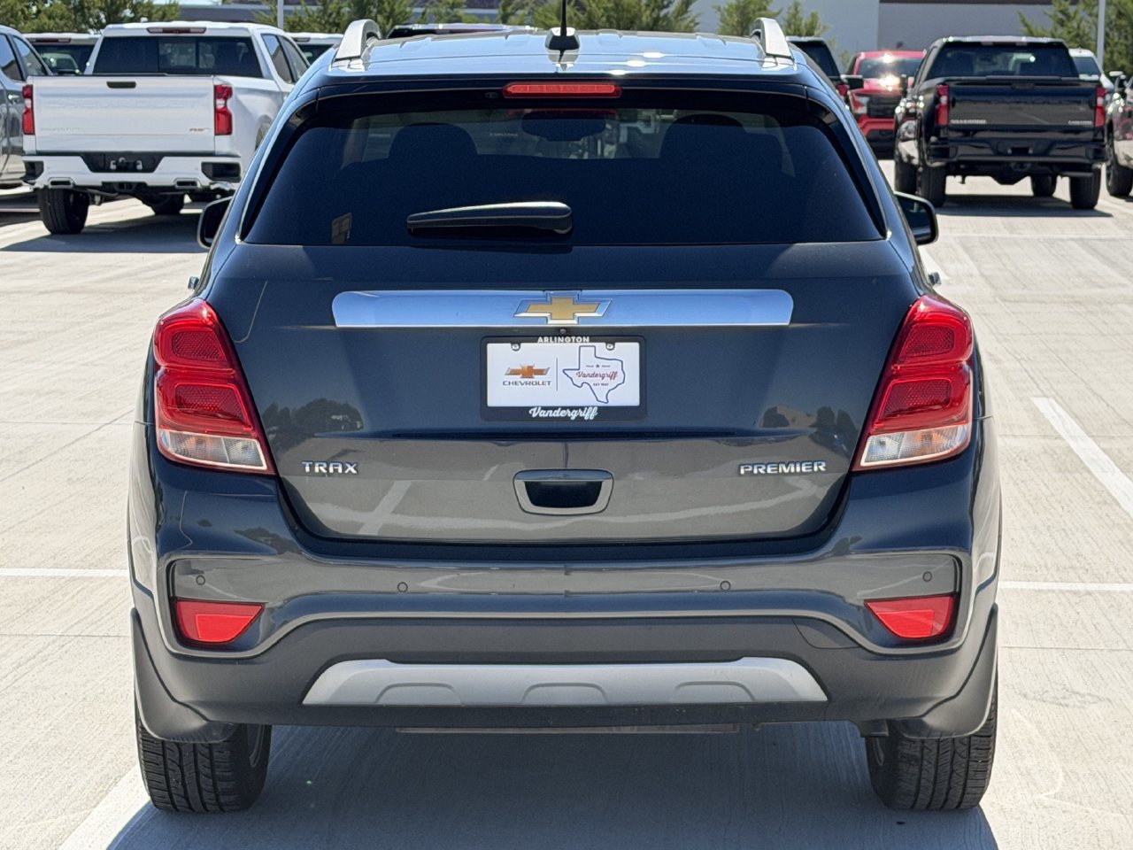 Used 2020 Chevrolet Trax Premier w/ LPO, Protection Package FWD image 5