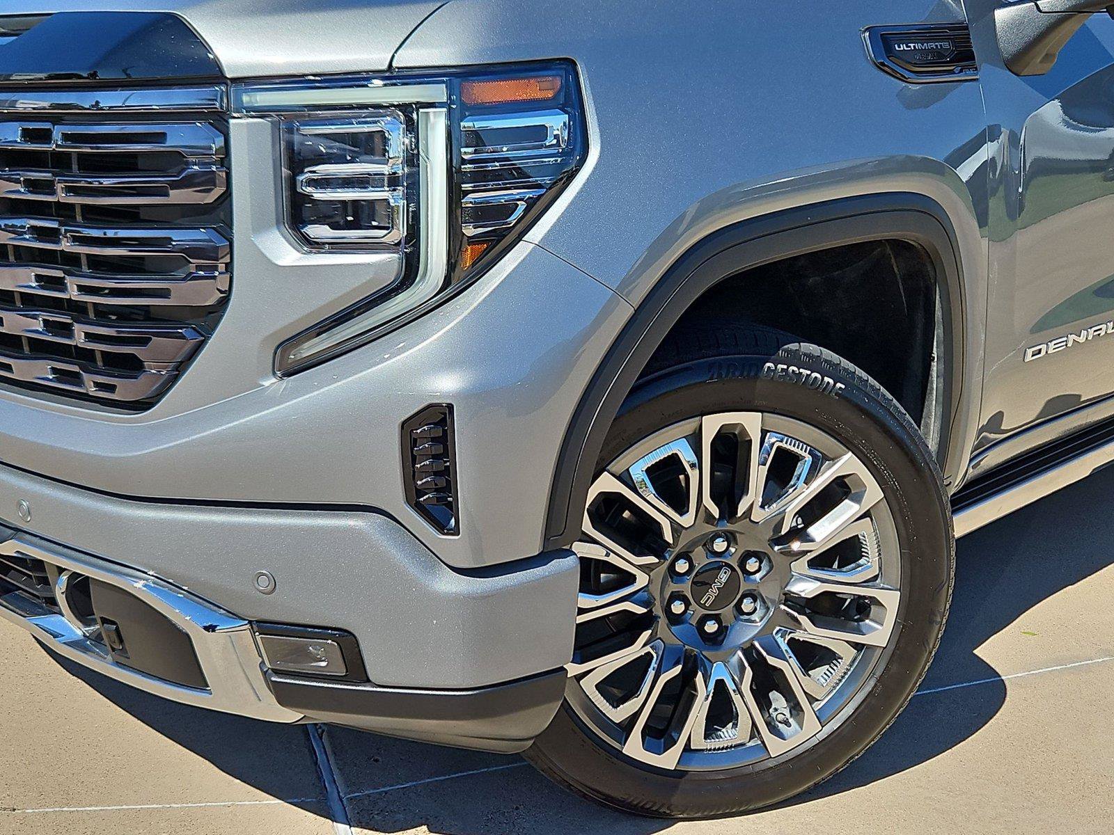 Used 2025 GMC Sierra 1500 Denali Ultimate AWD/4WD image 7