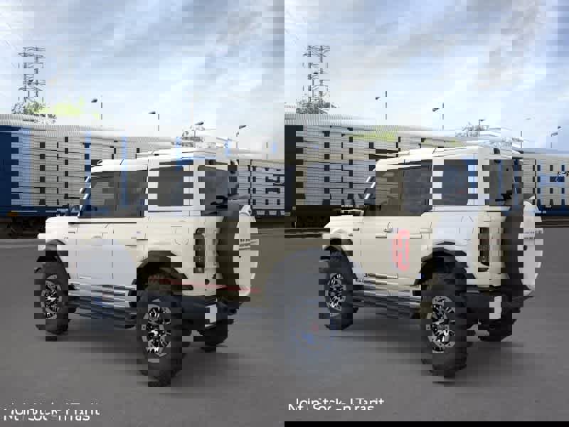 New 2026 Ford Bronco Outer Banks AWD/4WD image 4