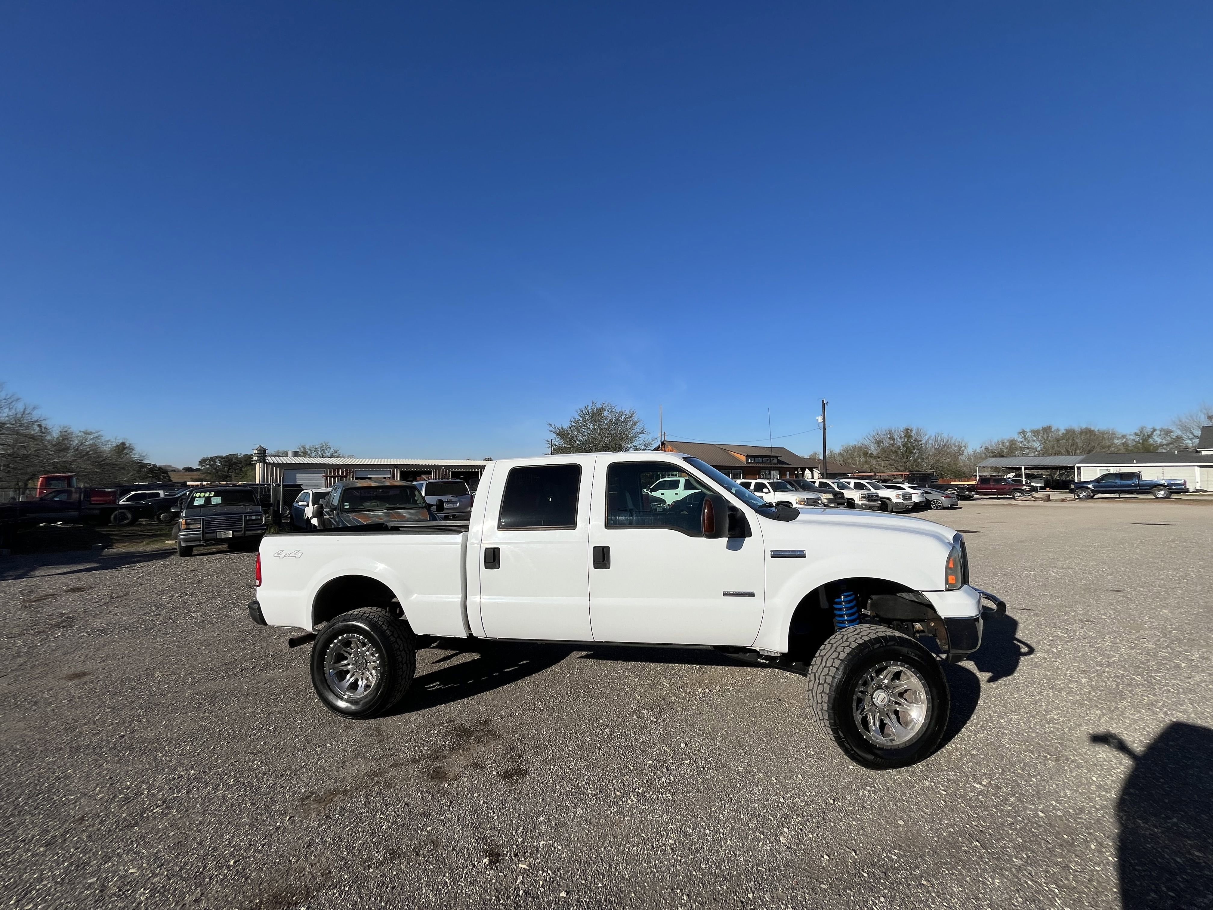 Used 2007 Ford F250 Lariat image 2