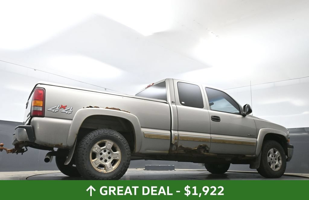 Used 2001 Chevrolet Silverado 1500 LS w/ Firm Ride Suspension Pkg AWD/4WD image 23