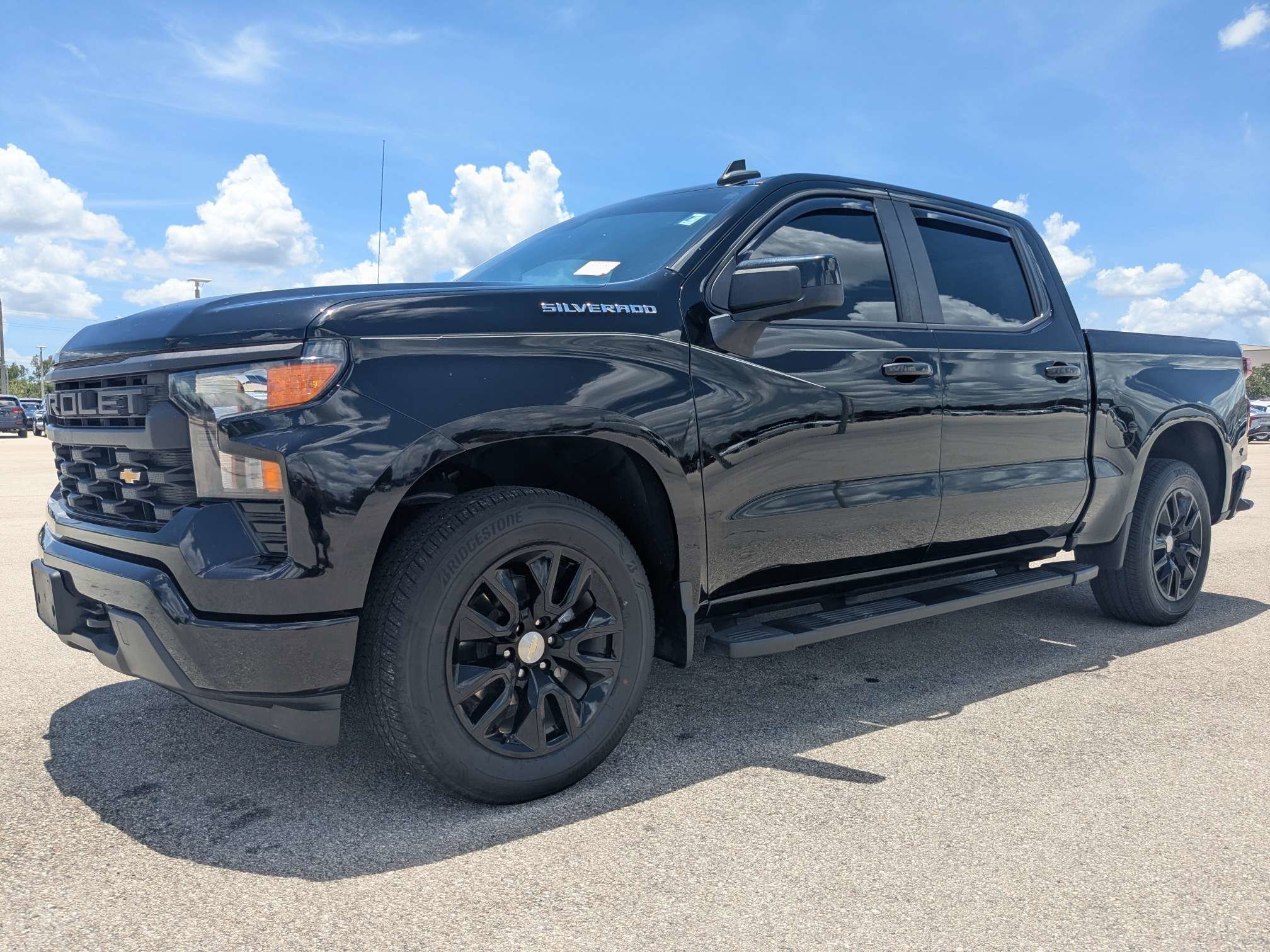 Used 2023 Chevrolet Silverado 1500 Custom RWD image 9