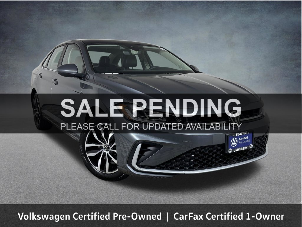 Used 2025 Volkswagen Jetta SE w/ Sunroof Package