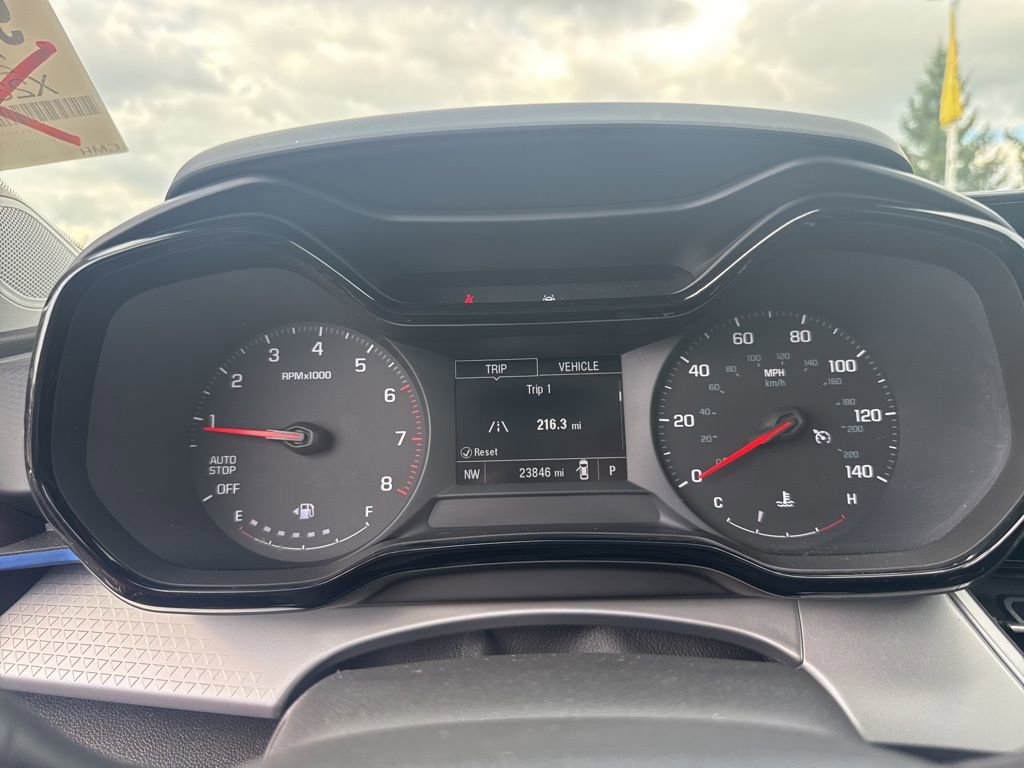 Used 2025 Chevrolet Trax LS image 32