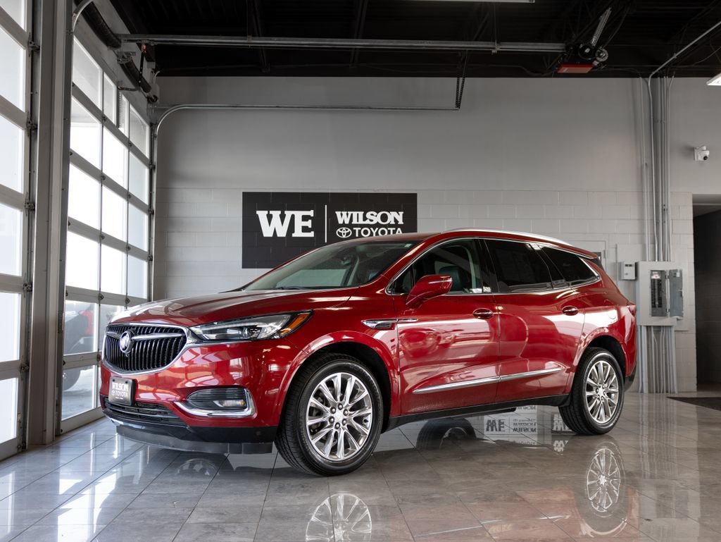 Used 2020 Buick Enclave Premium w/ Surround and Sites Package AWD/4WD image 2