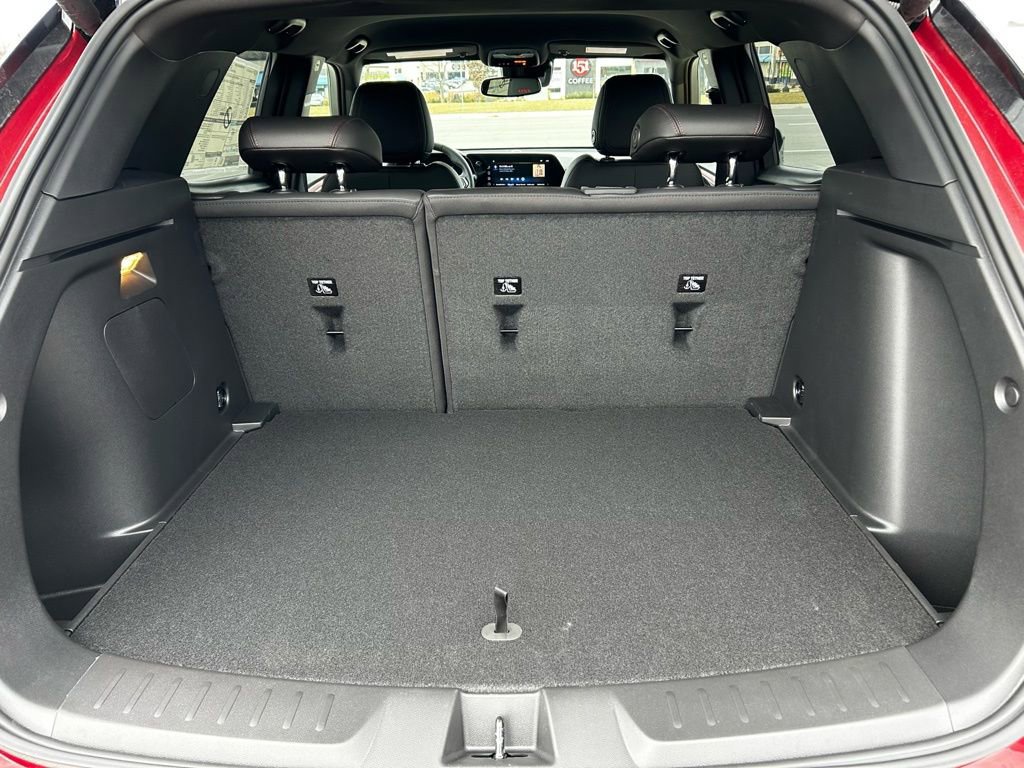 Used 2026 Chevrolet TrailBlazer RS w/ Convenience Package AWD/4WD image 19