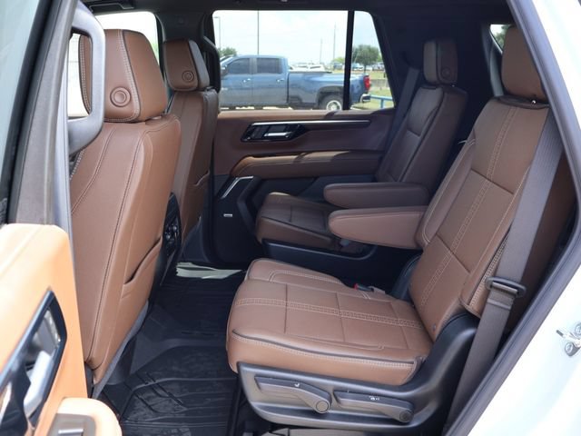 New 2026 Chevrolet Tahoe High Country AWD/4WD image 17