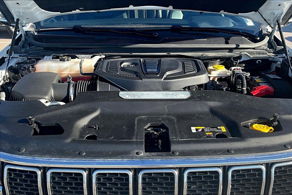 Used 2025 Jeep Wagoneer Series II AWD/4WD image 9