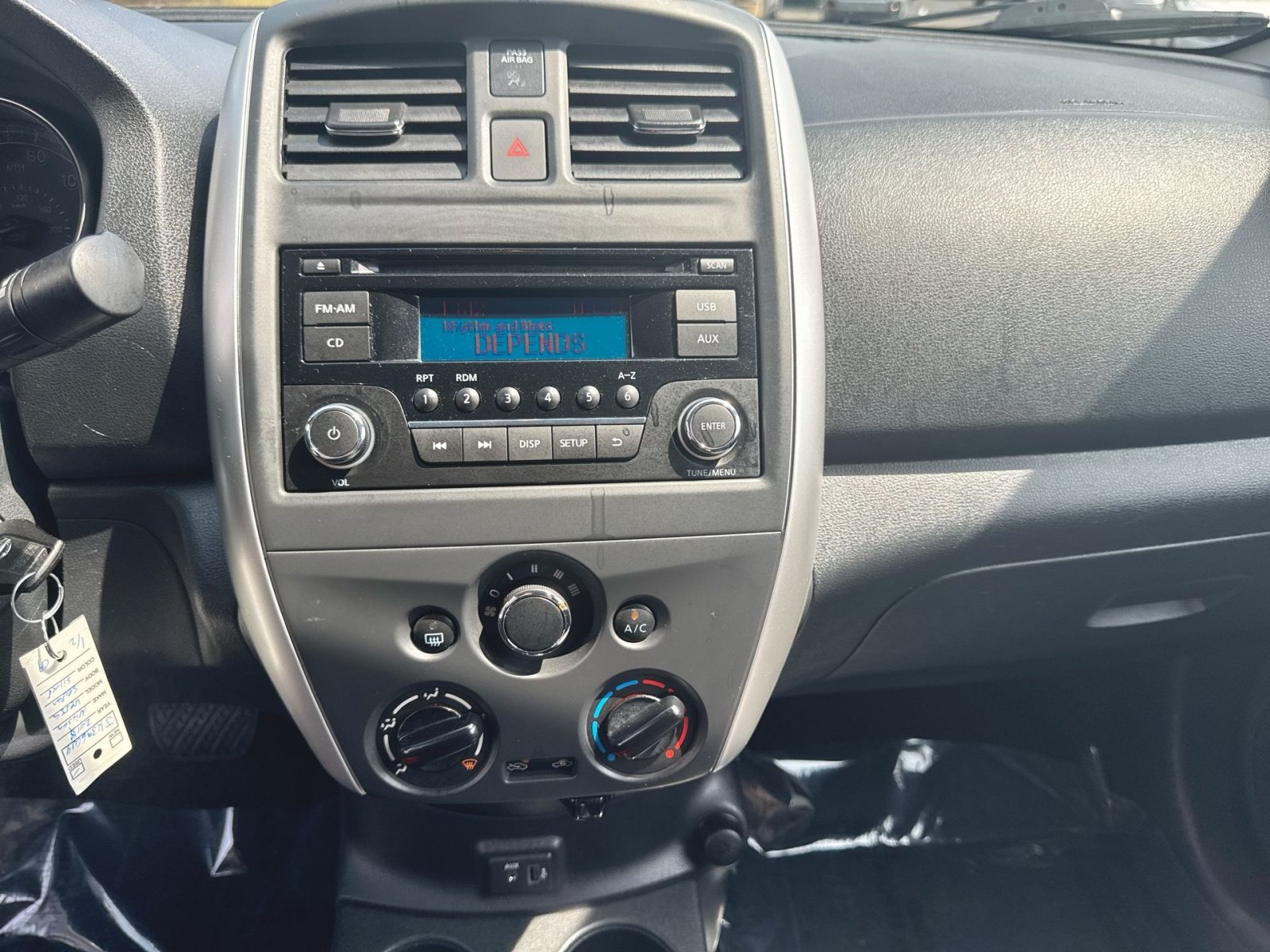 Used 2018 Nissan Versa SV FWD image 37