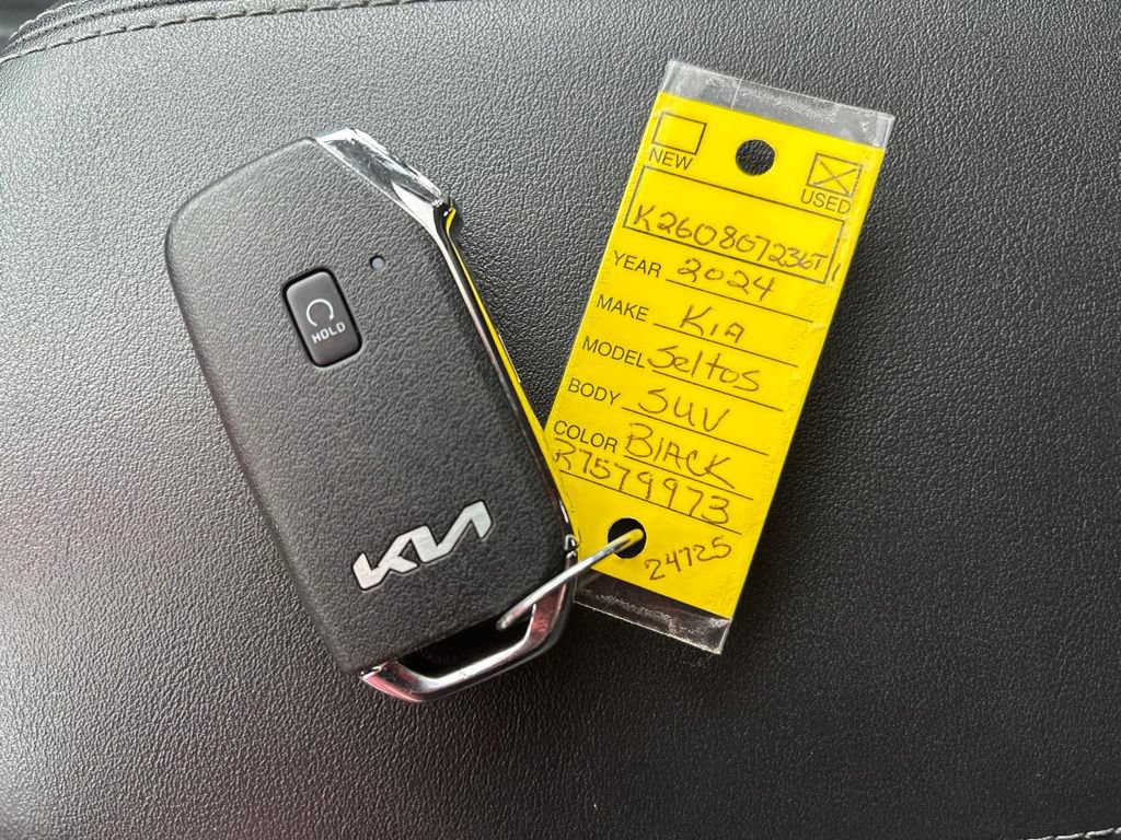 Certified 2024 Kia Seltos EX AWD/4WD image 33