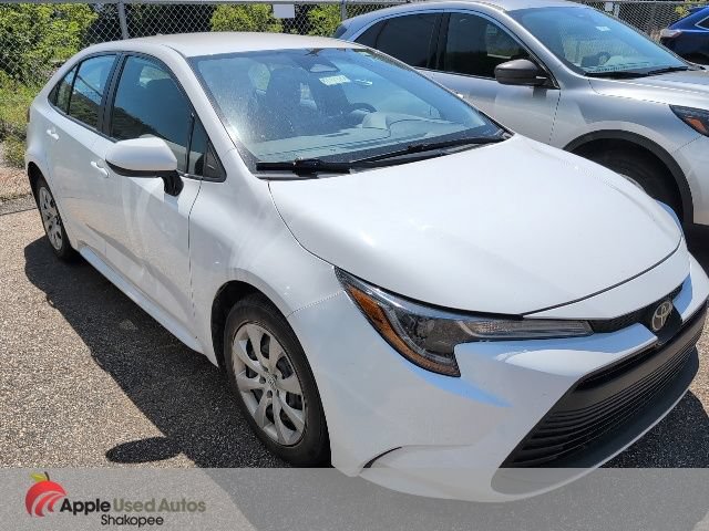 Used 2024 Toyota Corolla LE FWD image 1