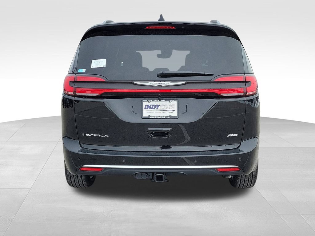 New 2026 Chrysler Pacifica Pinnacle w/ Trailer Tow Group AWD/4WD image 5