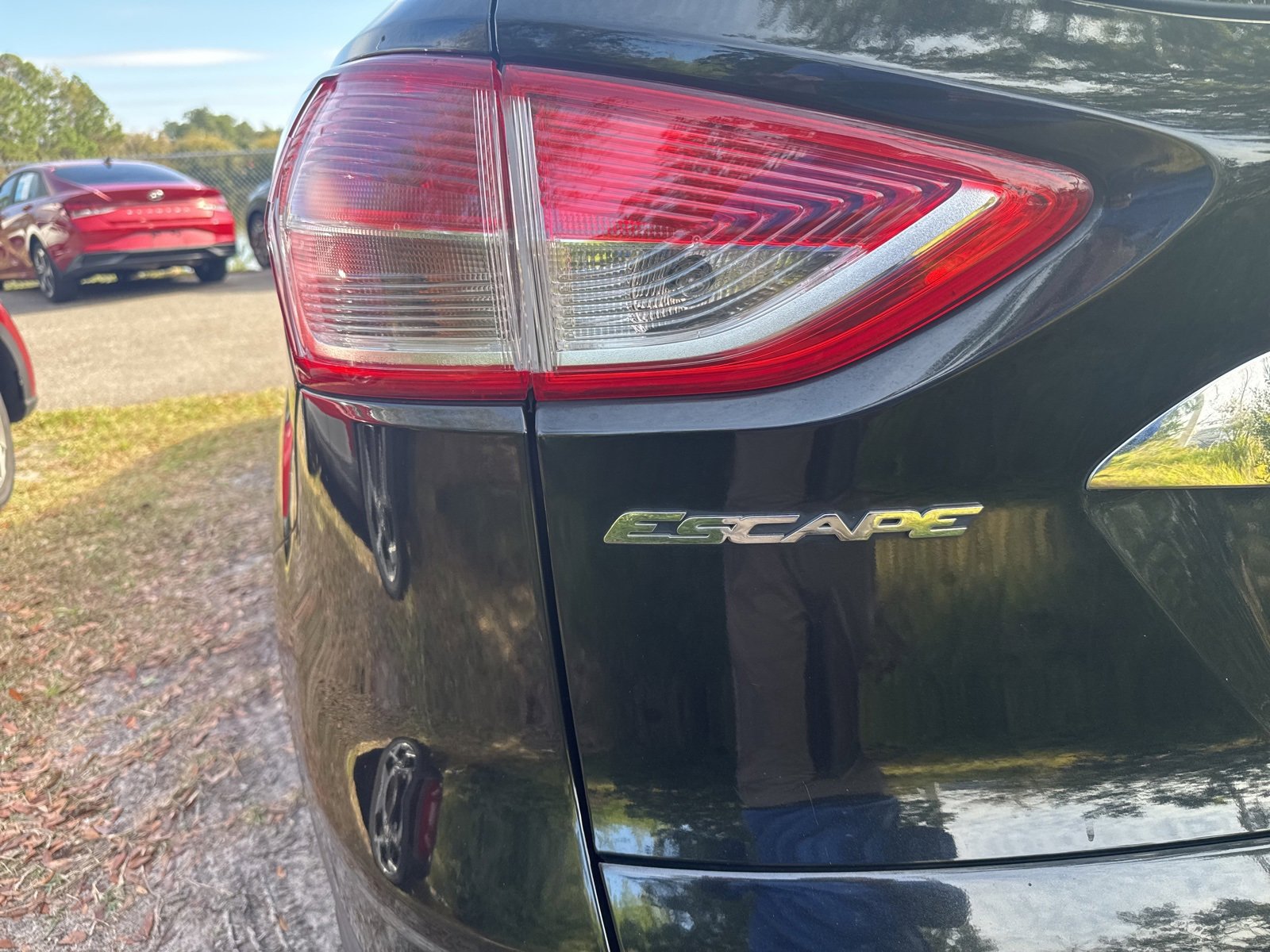 Used 2015 Ford Escape Titanium w/ Equipment Group 301A image 9