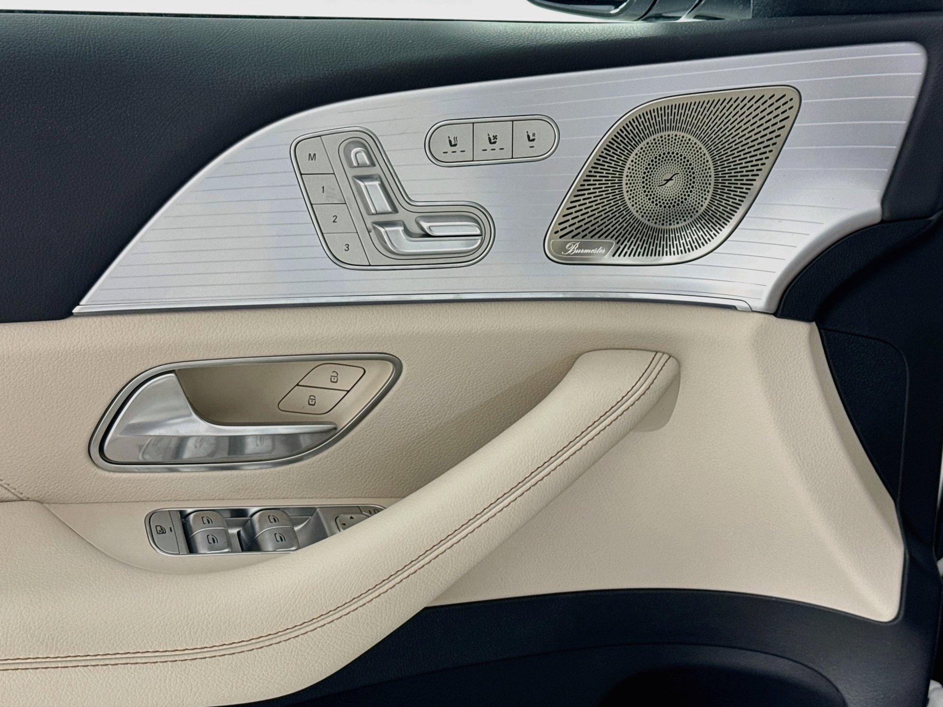 New 2027 Mercedes-Benz GLS 450 4MATIC image 19