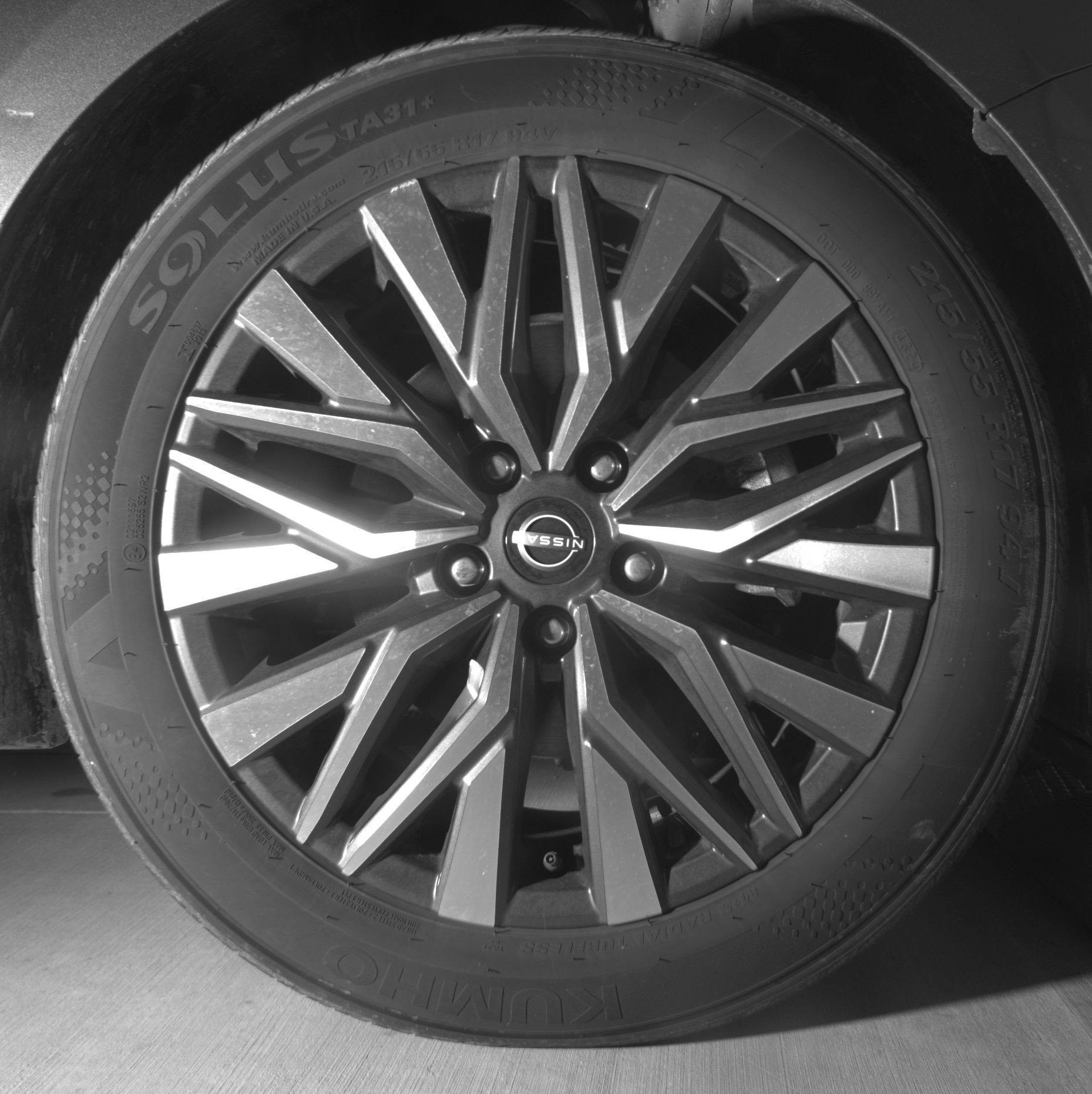 Used 2025 Nissan Altima 2.5 SV FWD image 13