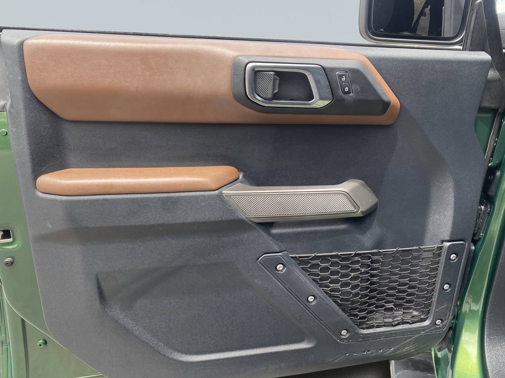 Used 2022 Ford Bronco Outer Banks AWD/4WD image 14