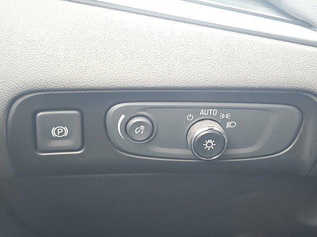 Used 2019 Buick Enclave Essence w/ LPO, Luxury Package AWD/4WD image 27